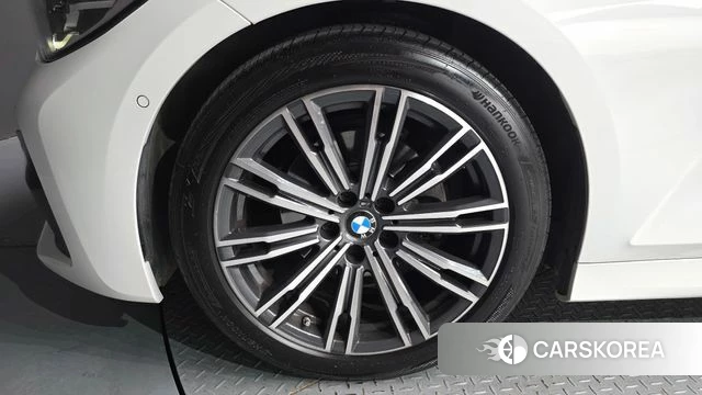 BMW 3 Series (G20) id 4423487 из Кореи 28