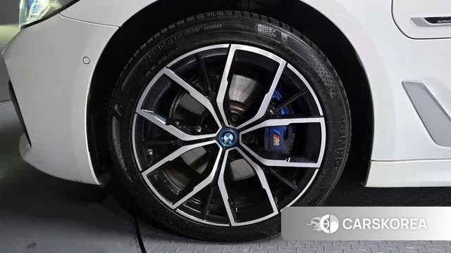 BMW 5 Series (G30) id 3675867 из Кореи 15