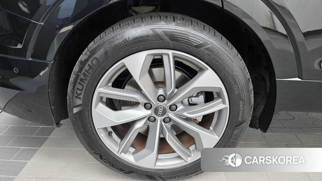 Audi e-Tron id 4585143 из Кореи 29