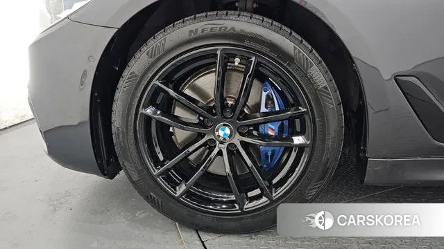 BMW 5 Series (G30) id 3455284 из Кореи 15