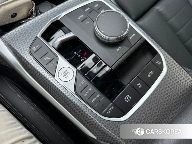 BMW 4 Series (G22) 2025 Черный из Кореи, фото 5