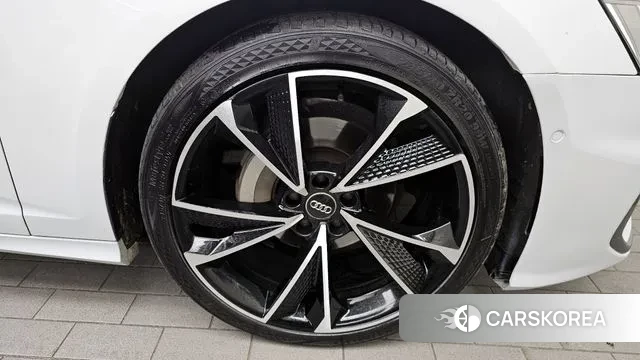 Audi A6 (C8) id 3296899 из Кореи 15