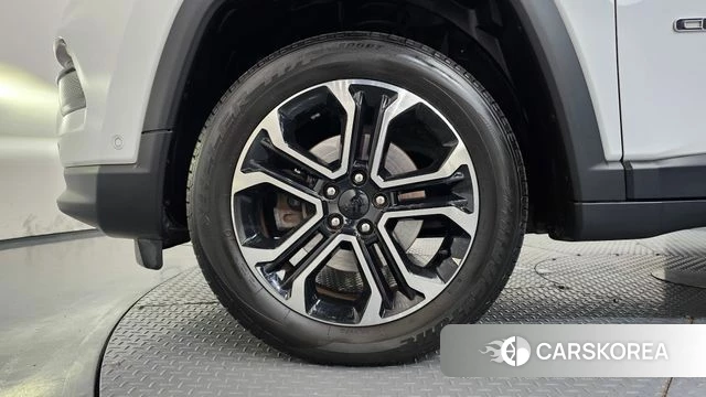 Jeep Compass 2nd Generation id 4880692 из Кореи 34