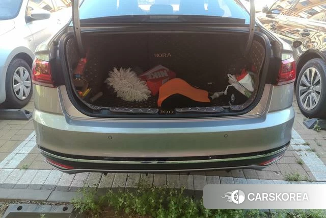 Volkswagen Bora id 4276262 из Китая 12