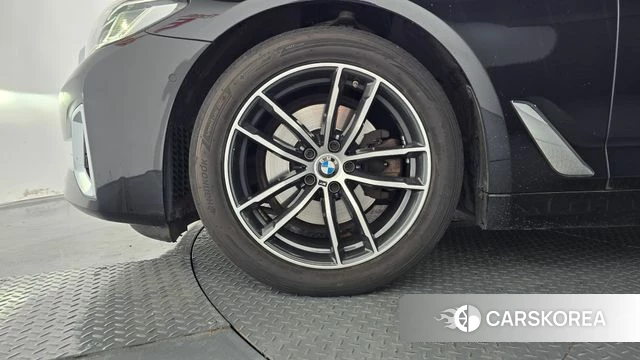 BMW 5 Series (G30) id 4759299 из Кореи 27