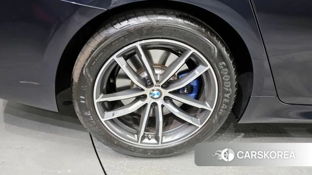 BMW 5 Series (G30) id 4330221 из Кореи 15