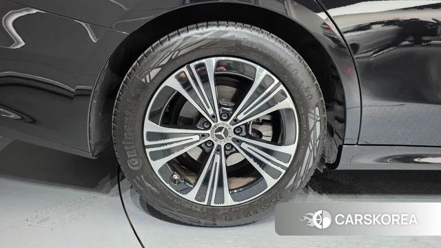 Mercedes-Benz E-Class W214 id 4847278 из Кореи 31