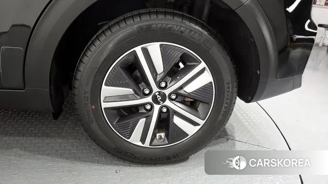 Kia The New Niro id 3561825 из Кореи 15