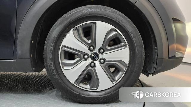 Kia Niro id 3829352 из Кореи 15