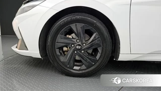 Hyundai Avante (CN7) id 3280453 из Кореи 15