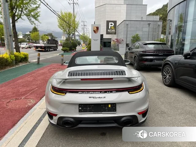 Porsche 911(992) 2024 Серебристо-серый из Кореи, фото 5