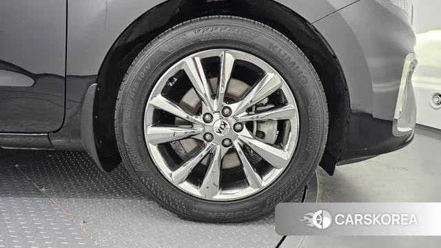 Kia The New Carnival id 2990693 из Кореи 15