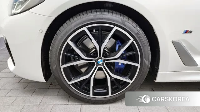 BMW 5 Series (G30) id 3416197 из Кореи 15