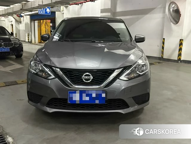 Nissan Xuan Yi 2024 Темно-серый из Китая, фото 6