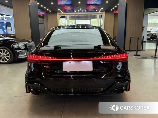Audi RS 7 2024 Черный из Китая, фото 5