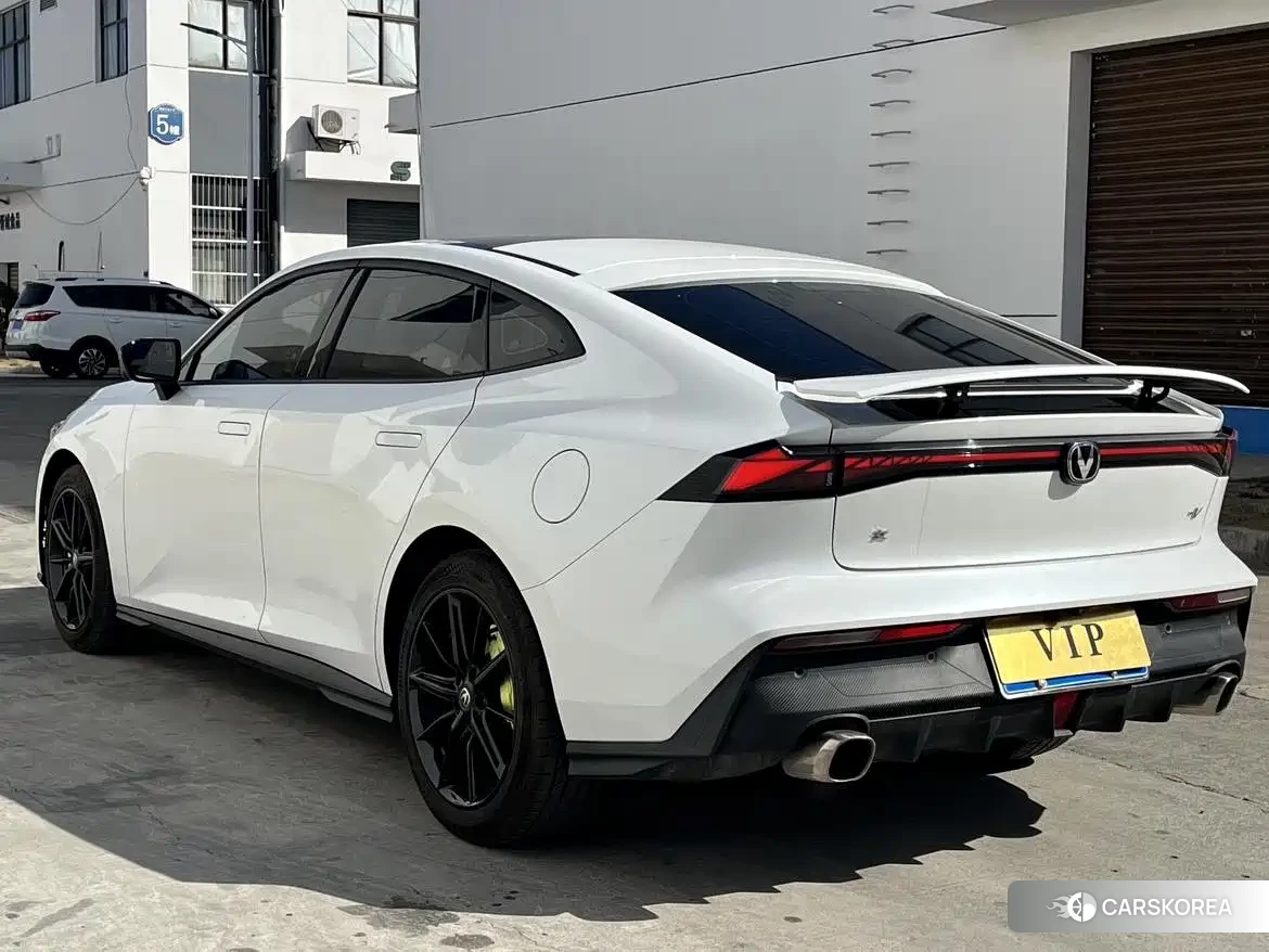 Chang'an UNI-V id 4679984 из Китая 11