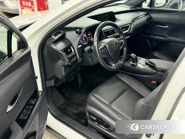 Lexus UX EV id 4297725 из Китая 15