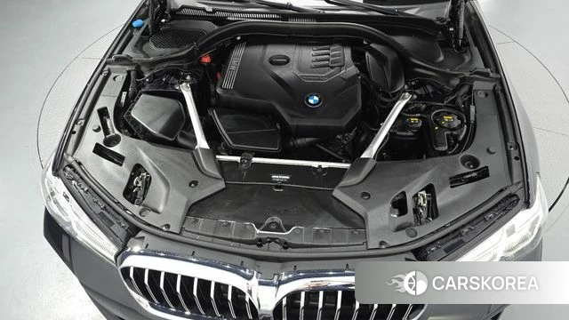 BMW 5 Series (G30) id 4323292 из Кореи 28