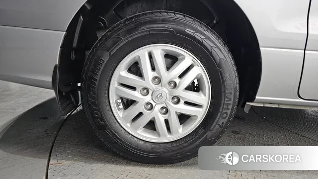 Hyundai The New Grand Starex id 3760639 из Кореи 15