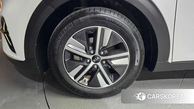 Kia The New Niro id 4900239 из Кореи 26
