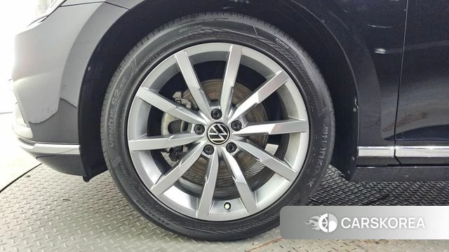 Volkswagen Passat GT (B8) id 4481255 из Кореи 30