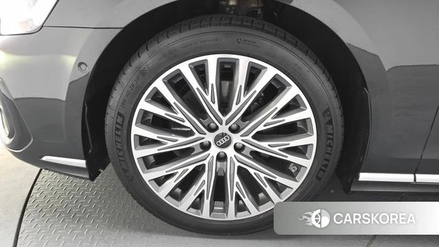 Audi A8 (D5) id 3787000 из Кореи 15