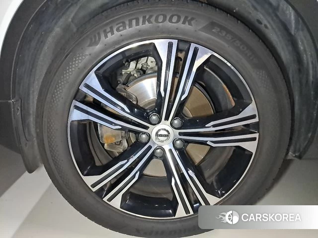 Volvo XC40 2021 Белый из Кореи, фото 5