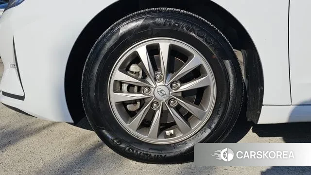 Hyundai The New Avante AD id 3459980 из Кореи 15