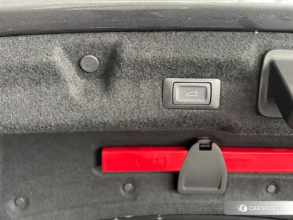 Audi A5L id 4539403 из Китая 12