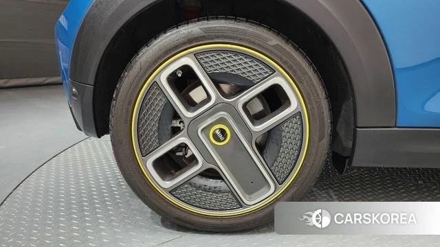 Mini Cooper Electric id 4194715 из Кореи 26