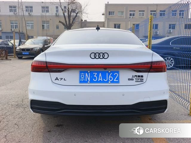 Audi A7L id 4259258 из Китая 15