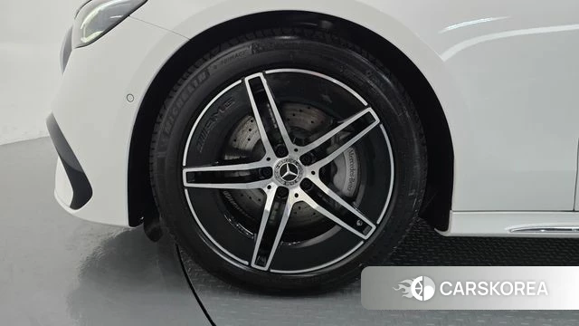 Mercedes-Benz E-Class W214 id 4892608 из Кореи 29
