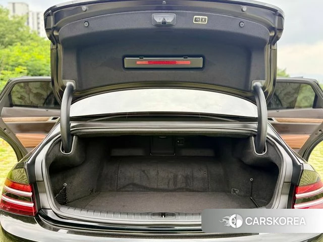 Genesis Electrified G80 (RG3) id 4408466 из Кореи 15