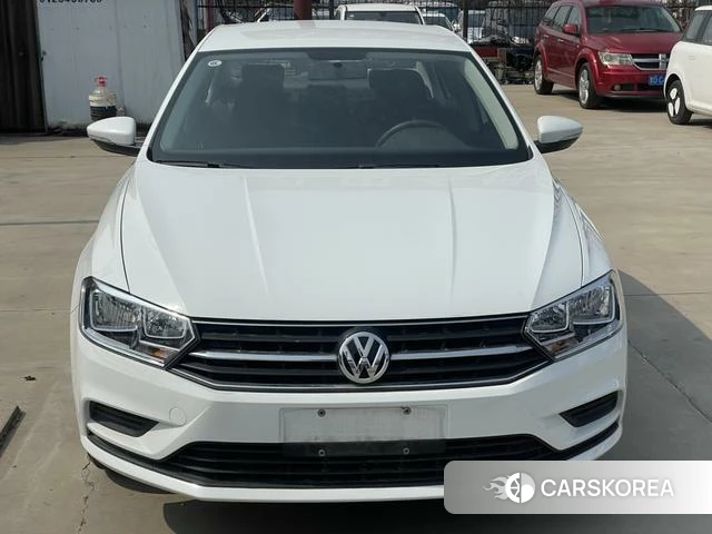 Volkswagen Bora 2023 Белый из Китая, фото 5