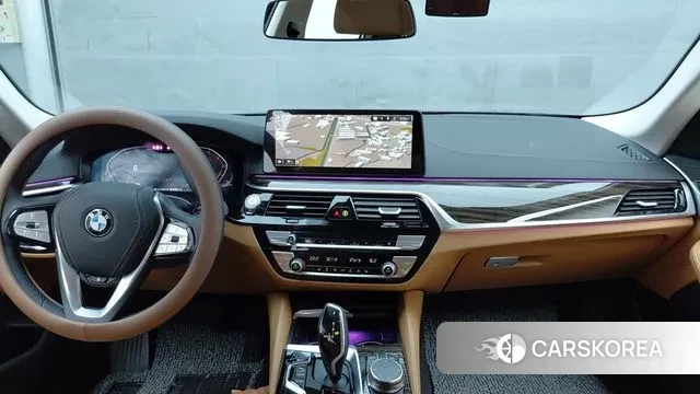 BMW 5 Series (G30) id 3347956 из Кореи 15