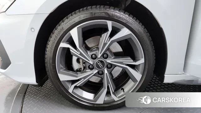 Audi A3 (8Y) id 3289176 из Кореи 15