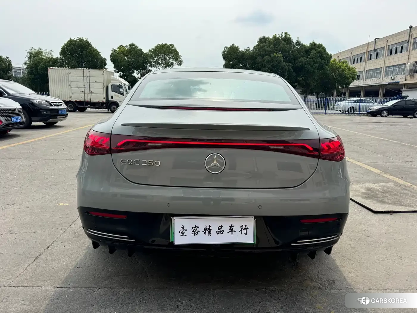 Mercedes-Benz EQE 2023 Silver/gray из Китая, фото 6