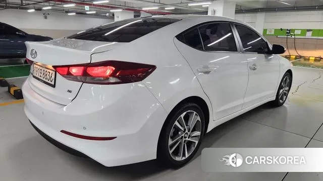 Hyundai Avante AD id 3061094 из Кореи 10