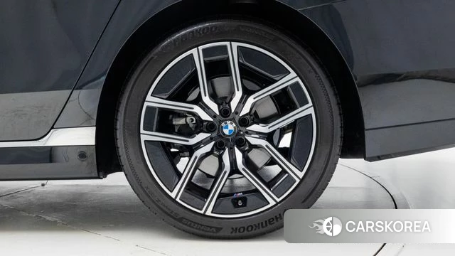 BMW 7 Series (G70) id 4579018 из Кореи 15