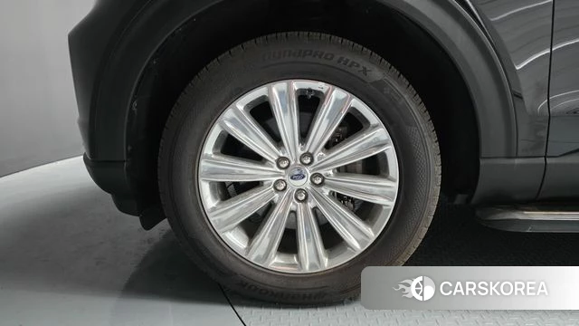 Ford Explorer 6th Generation id 4250432 из Кореи 27