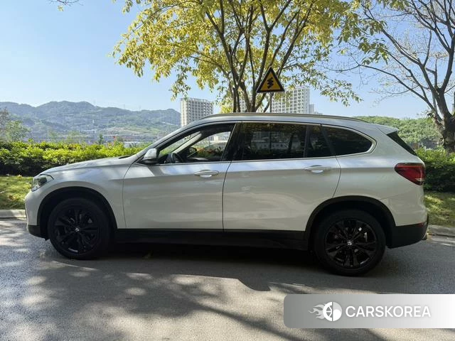 BMW X1 id 4358996 из Китая 12