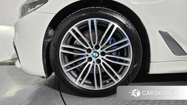 BMW 5 Series (G30) id 4662454 из Кореи 29