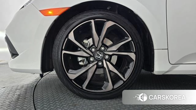 Honda Civic id 4754991 из Кореи 26