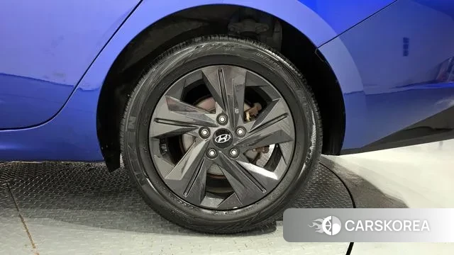 Hyundai Avante Hybrid (CN7) id 3059631 из Кореи 15