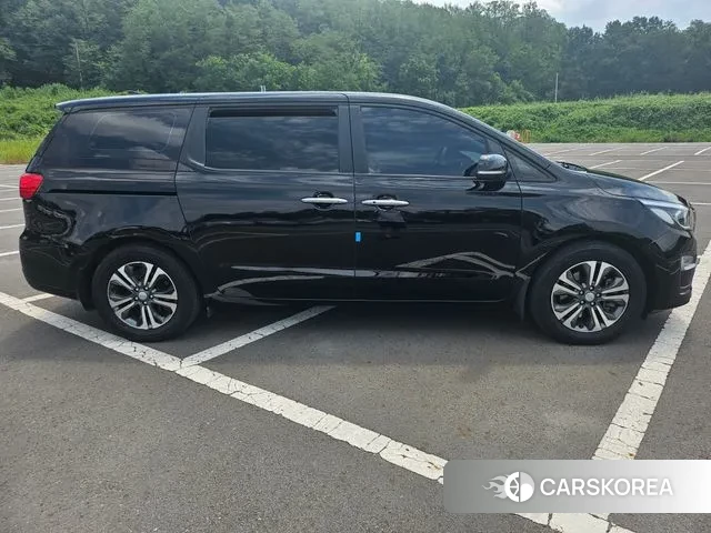 Kia The New Carnival id 2997450 из Кореи 15