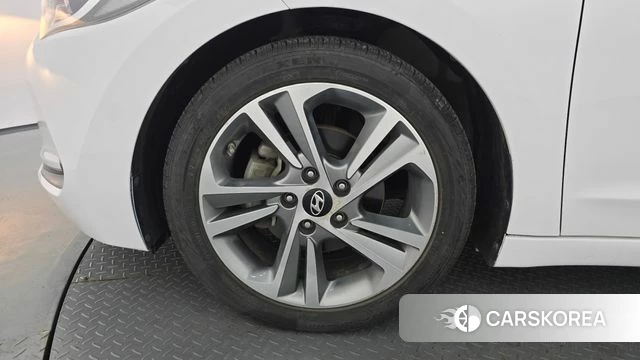 Hyundai Avante AD id 4551963 из Кореи 25