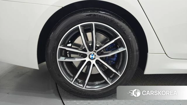 BMW 5 Series (G30) id 4223288 из Кореи 25