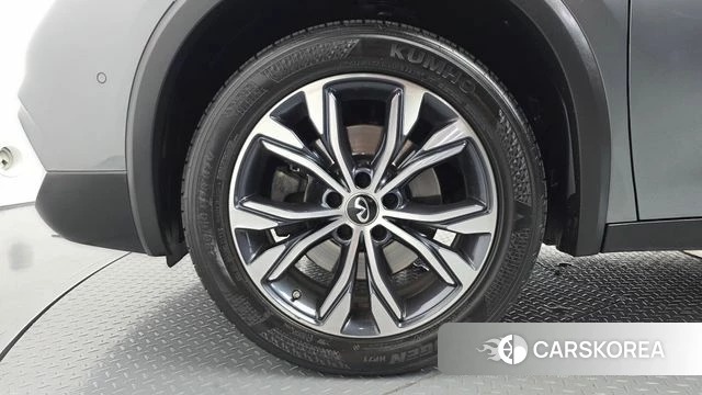 Infiniti QX30 id 4568217 из Кореи 27