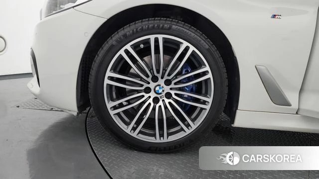 BMW 5 Series (G30) id 4689376 из Кореи 27