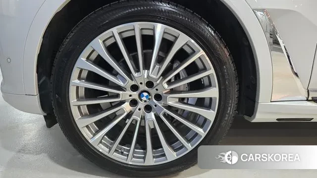 BMW X7 (G07) id 3433686 из Кореи 15